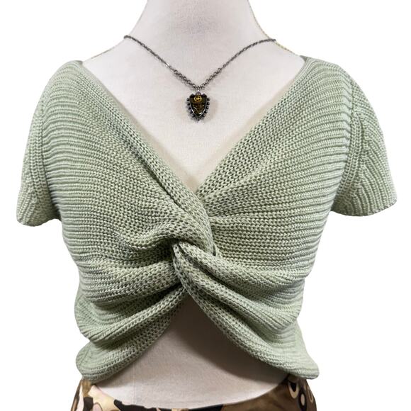 Active USA L Knit Twist Front Cropped Sage Green SoftGirl Y2K Cottage Minimalist - Picture 1 of 9